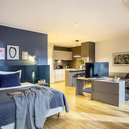 The Flag Oskar M. 4*