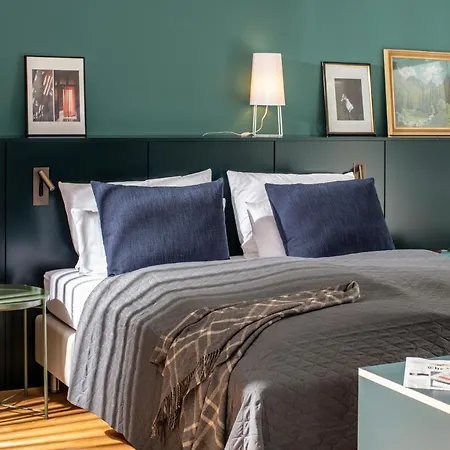 The Flag Oskar M. Frankfurt am Main