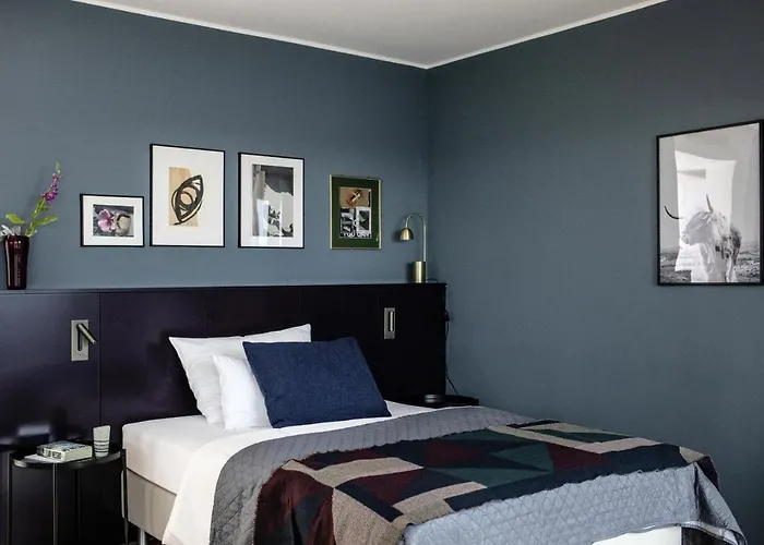 The Flag Oskar M. Frankfurt am Main