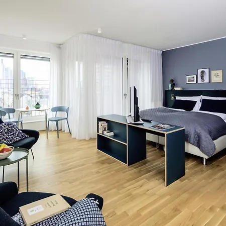 The Flag Oskar M. 4* פרנקפורט