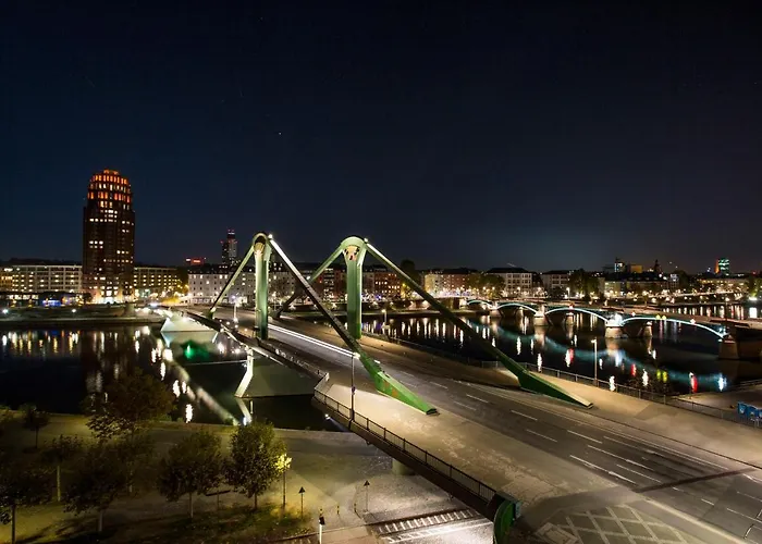 The Flag Oskar M. 4*