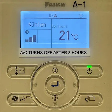 Aparthotel The Flag Oskar M. 4*