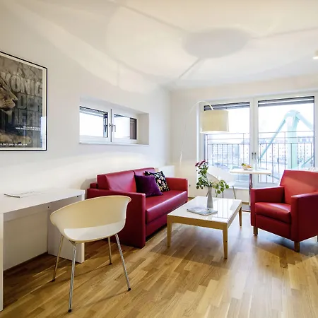 The Flag Oskar M. Aparthotel