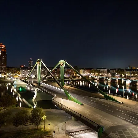 The Flag Oskar M. 4*